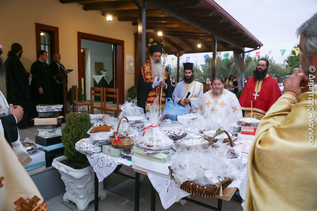 Μητροπολίτης Φθιώτιδος: «Κάθε αληθινή αγάπη είναι ποτισμένη με αίμα και με δάκρυα»
