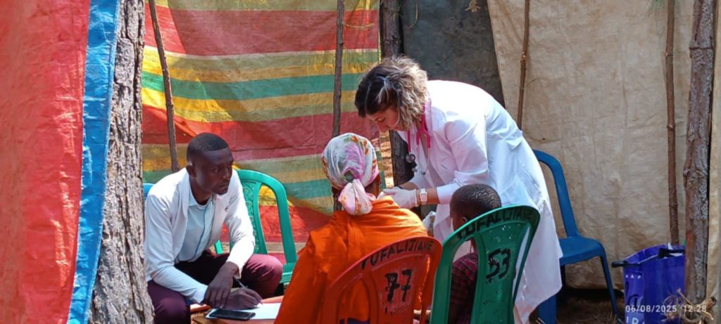 Δωρεάν φροντίδα στην Ιερά Επισκοπή Μπουκόμπας από Έλληνες γιατρούς