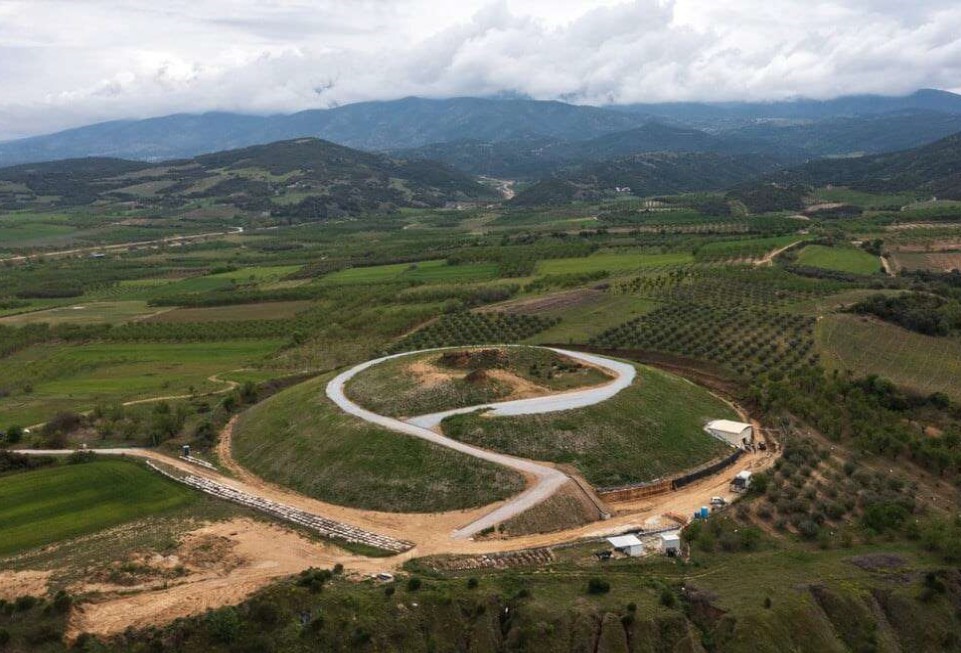 Υλοποίηση υποδομών εξυπηρέτησης των επισκεπτών και διαμόρφωσης εκθεσιακού χώρου, στον Τύμβο Καστά, στην Αμφίπολη