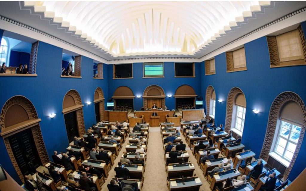 Εσθονία: Έγκριση από τη Συνταγματική Επιτροπή για τον νόμο περί Εκκλησιών
