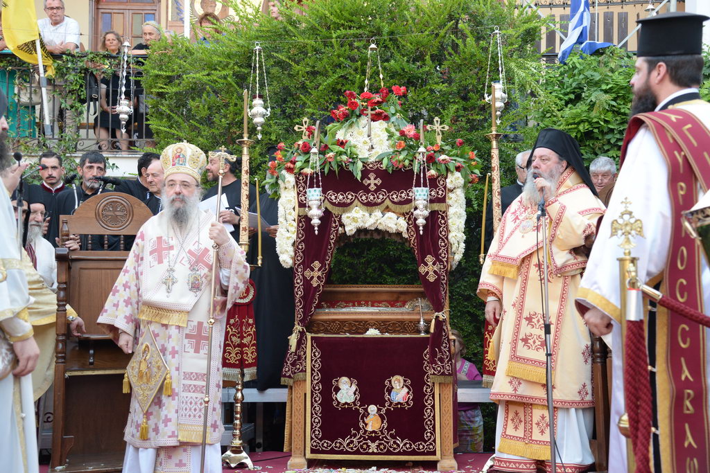 Τα Εγκώμια της Παναγίας έψαλλαν στην Ιερά Μονή Παναγίας Γηροκομητίσσης Πατρών