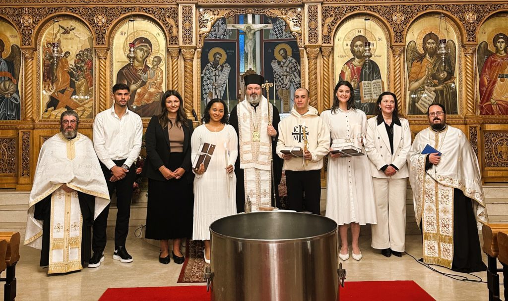 Σύδνεϋ: Πέντε νεοφώτιστοι Ορθόδοξοι στην Ενορία Αναστάσεως του Χριστού Kogarah