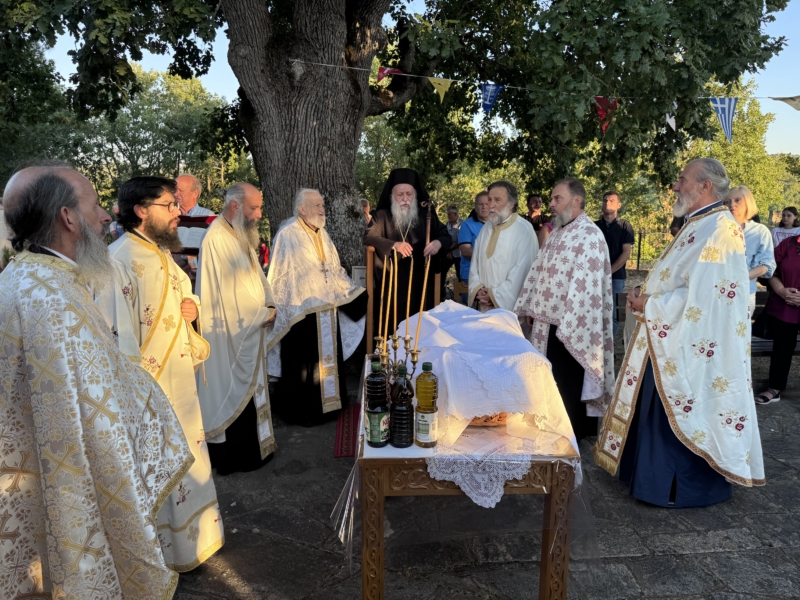 Με λαμπρότητα ο Εσπερινός του Τιμίου Προδρόμου στο Δασάκι Γρεβενών