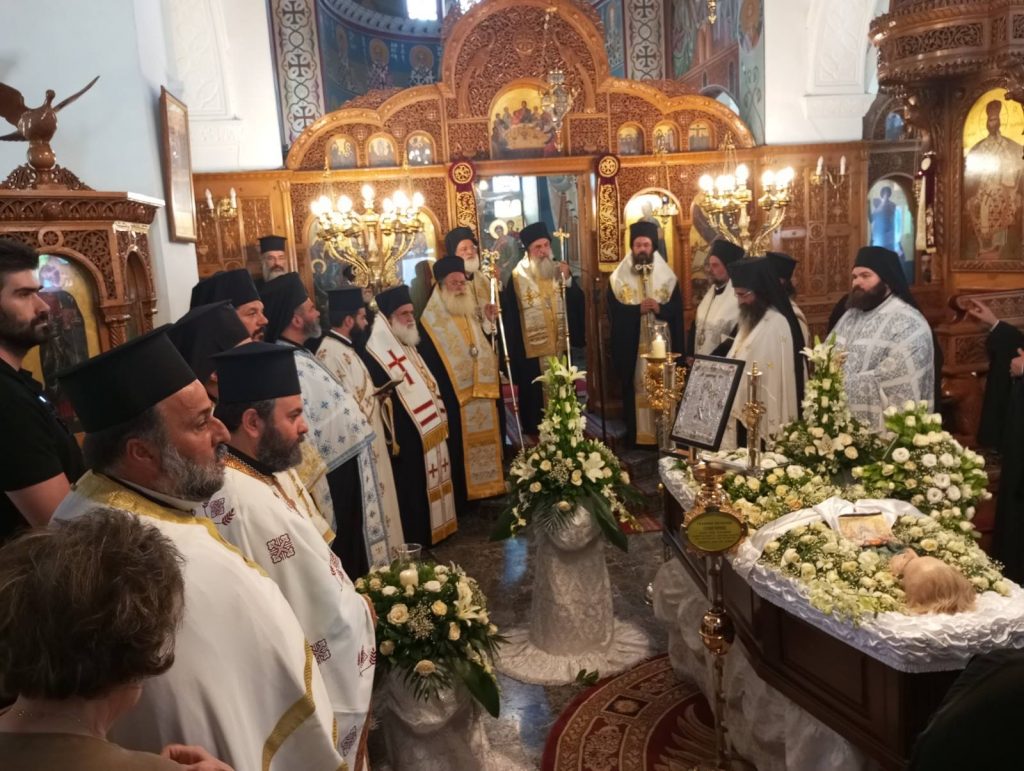 Εξόδιος ακολουθία μακαριστής Ελένης Μεϊμάρη, κατά σάρκα μητέρας του Μητροπολίτη Σελευκείας Θεοδώρου