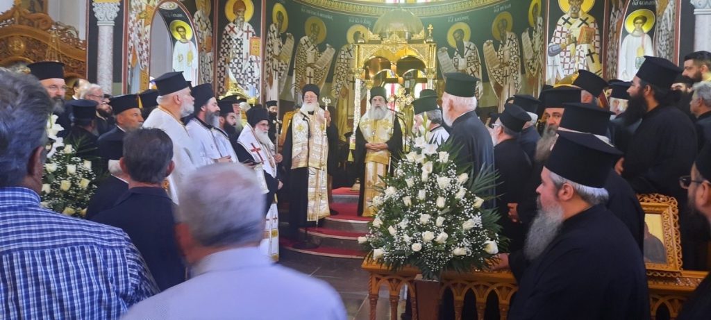 Εξόδιος ακολουθία μακαριστού Πρωτοπρ. του Οικουμενικού Θρόνου π. Νικολάου Πασχαλίδη