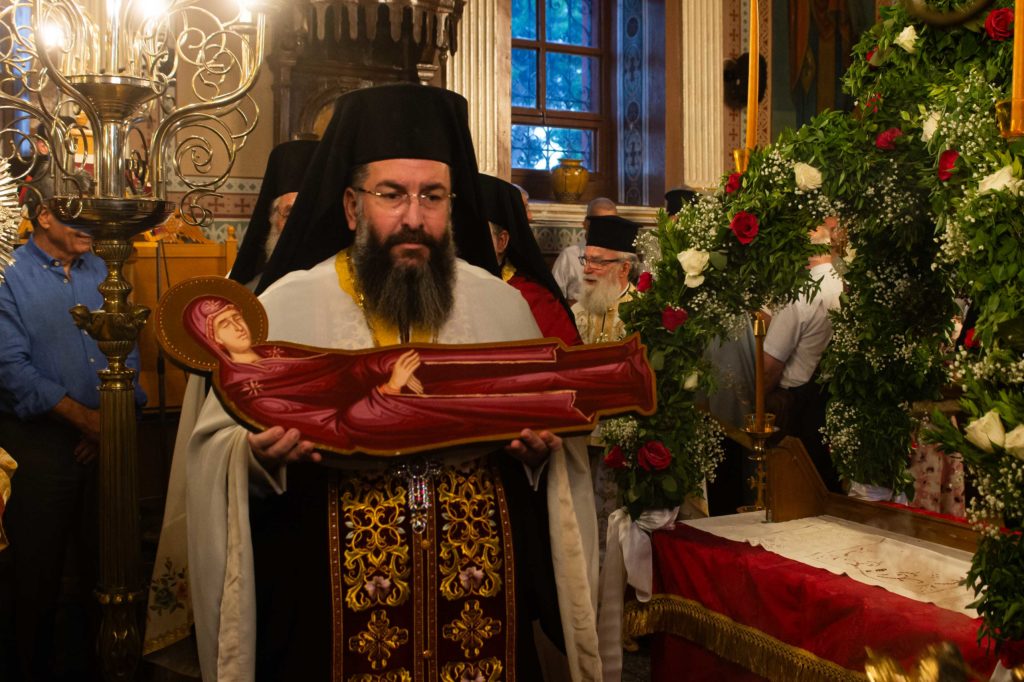 Ο Επιτάφιος της Παναγίας στα Λέϊκα Καλαμάτας