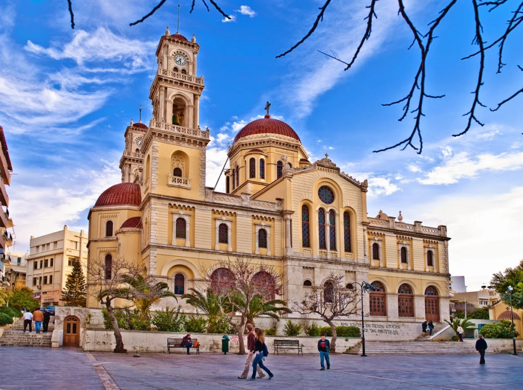 Κλείνει για την ανακαίνισή του ο Μητροπολιτικός Ναός του Αγίου Μηνά στο Ηράκλειο