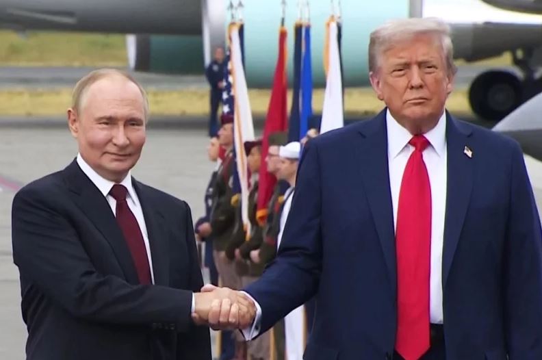 Πηγές Reuters: Το περίγραμμα της πρότασης Πούτιν περιλαμβάνει ελεύθερη δράση της Ρωσικής Εκκλησίας στην Ουκρανία