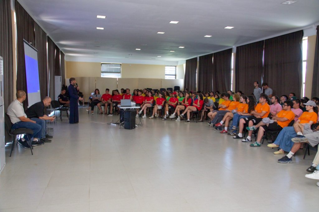 ადიქციის შესახებ ცნობიერების ამაღლება – შეხვედრა ანაკლიის ახალგაზრდულ ბანაკში