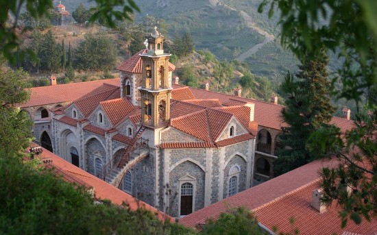 Ζωντανά από τη Μονή Μαχαιρά η Αγρυπνία για τον Άγιο Ιωσήφ τον Ησυχαστή