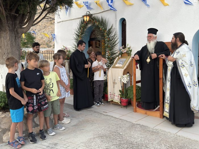 Θηβών Γεώργιος: Τα ιερά λείψανα παρέχουν μια πρόγευση της Ανάστασης
