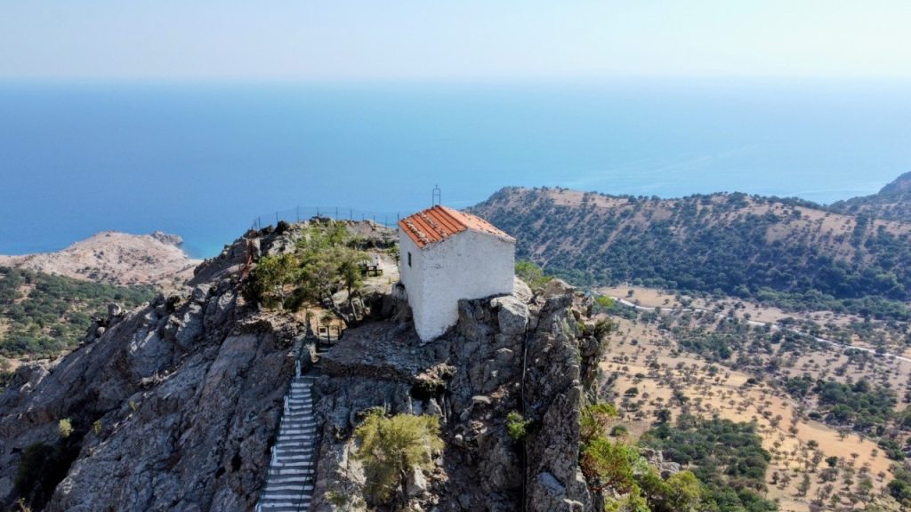 Αρχιερατική Θεία Λειτουργία στην Παναγία Κρημνιώτισσα Σαμοθράκης