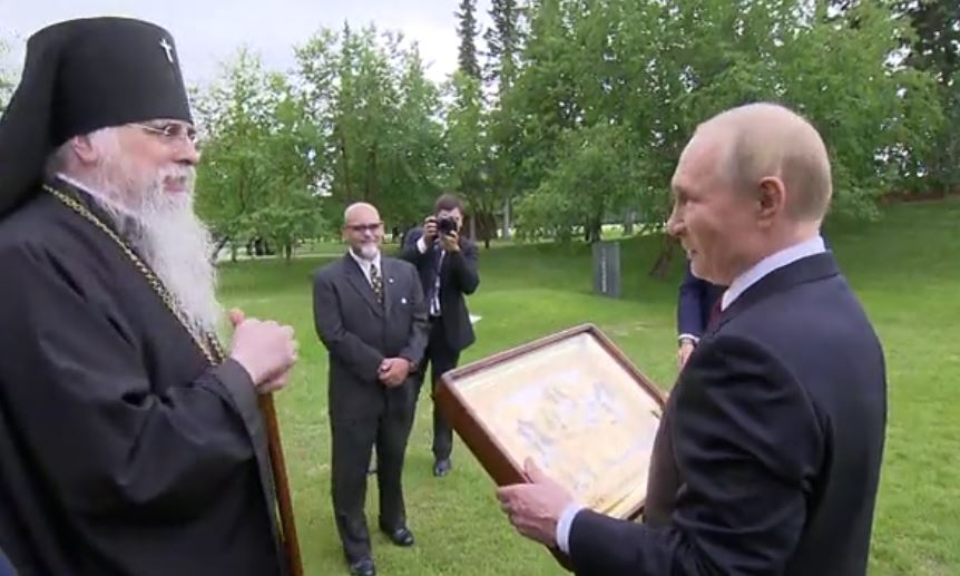 Ο Πούτιν συναντήθηκε με τον Μόσχας Κύριλλο πριν τη σύνοδο κορυφής με τον Τραμπ στην Αλάσκα