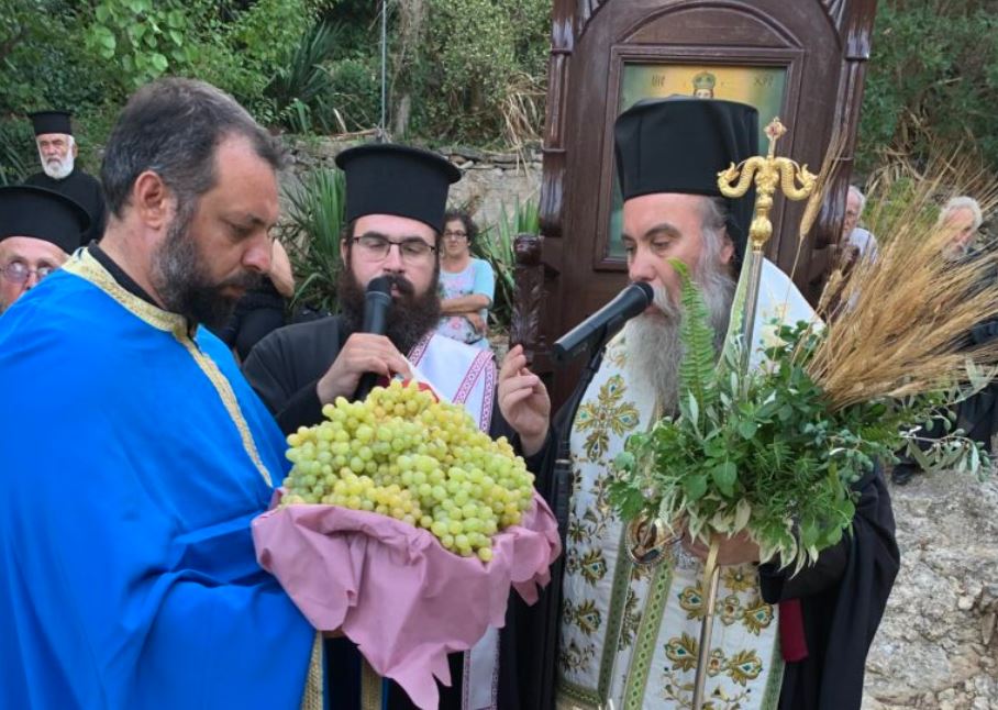 Ευλογία των καρπών της γης στον Ι.Ν. Μιχαήλ Αρχαγγέλου-Ροτόντα