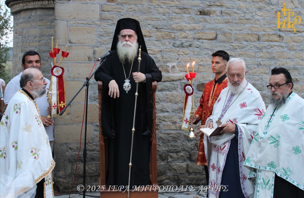 Άρτης Καλλίνικος: «Όποιος έχει μάνα την Παναγία, δεν ορφανεύει ποτέ»