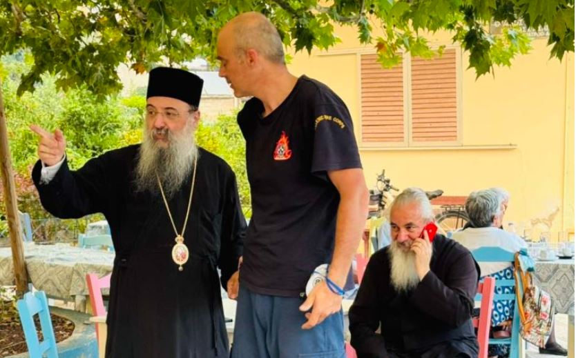 Μητροπολίτης Πατρών Χρυσόστομος: «Προσευχηθείτε για την φλεγόμενη Αχαΐα»