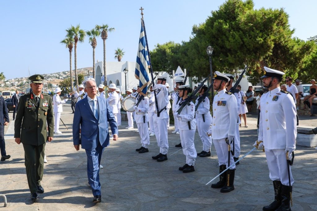 Τασούλας από Πάρο: Η Παναγία είναι για το έθνος μας, μία μοναδικά πολύτιμη καταφυγή