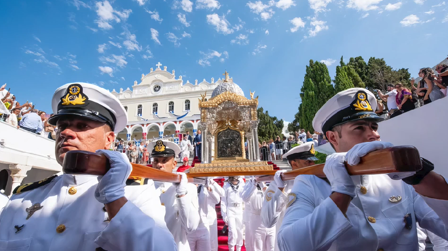 Η Παναγία της Τήνου