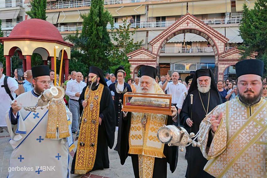 Υποδοχή τιμίας χειρός Αγίου Νεκταρίου στην Αλεξάνδρεια Ημαθίας