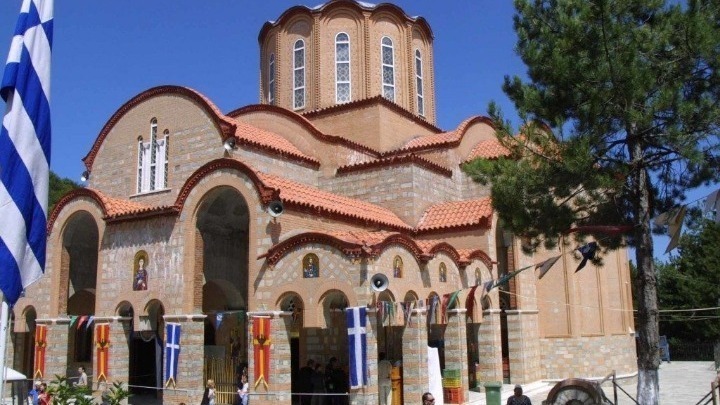 Άρχισαν να συρρέουν οι προσκυνητές στην Παναγία Σουμελά στο όρος Βέρμιο