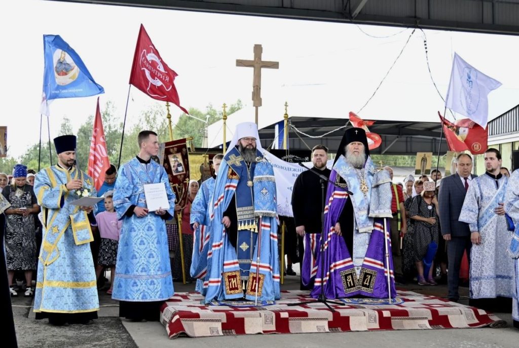 На границе России и Белоруссии состоялась встреча XXI Международного Одигитриевского крестного хода