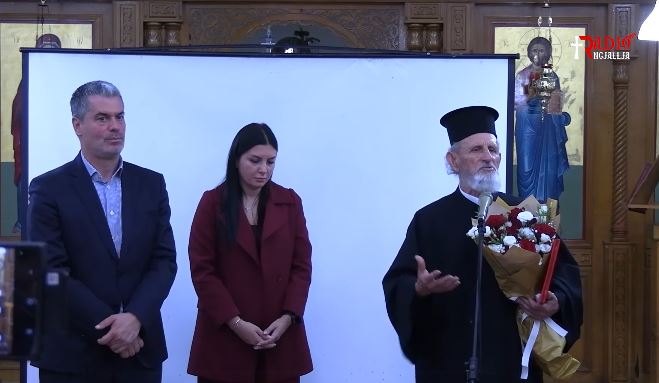 Ceremonia e dhënies së titullit “Qytetar Nderi” i Vlorës për Hirësi Kozma