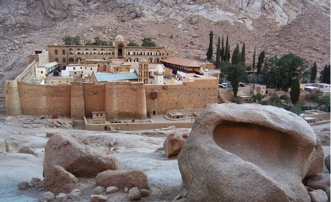 A thanking letter from the Sinai Fathers to His Beatitude the Patriarch of Jerusalem Theophilos III