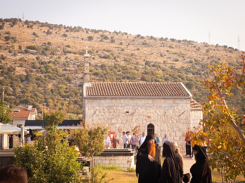 Митрополит Јоаникије сјутра богослужи у Храму Светих мученика Макавеја у Толошима