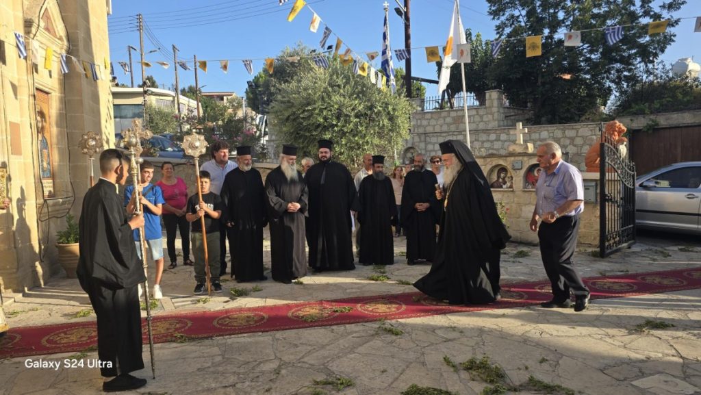 Ο Αρχιεπίσκοπος Κύπρου στην εορτή του Αγίου Μάμαντος στην Περιστερώνα της Επισκοπής Αρσινόης στην Πάφο