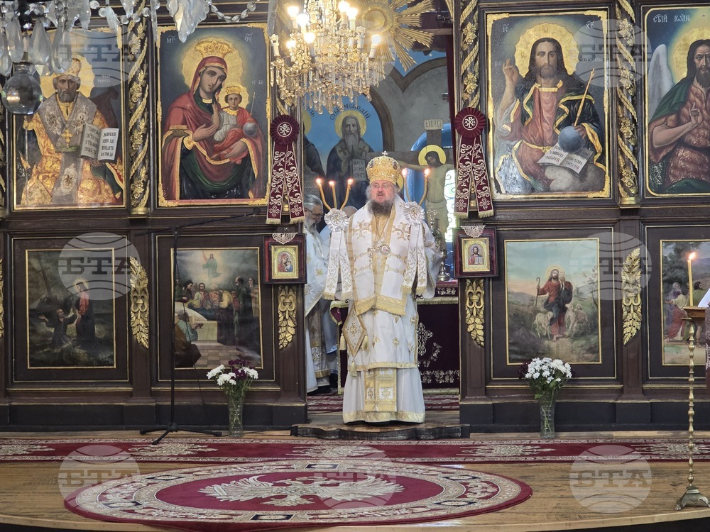 Митрополит Григорий: Кръстът стана знаме на непобедимост и символ на вярата в Христос