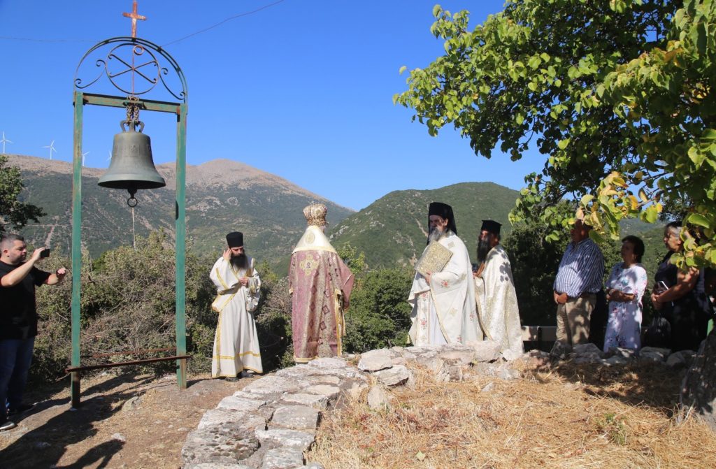 Πρώτη Αρχιερατική θεία Λειτουργία στην Ιερά Μονή Φιλοθέου Νεοκάστρου Ναυπακτίας