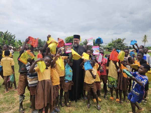 Προσφορά αγάπης στον λαό της Γκάνα
