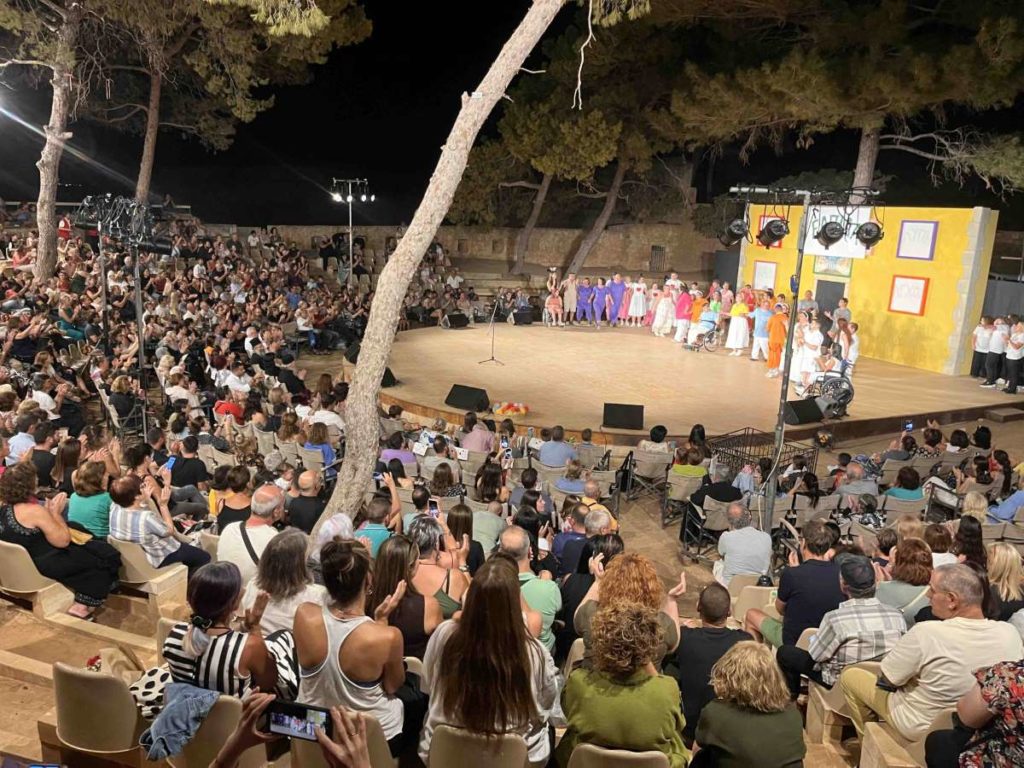 Ο Ρεθύμνης Πρόδρομος σε παράσταση του Συλλόγου «ΑΓΑΠΗ»