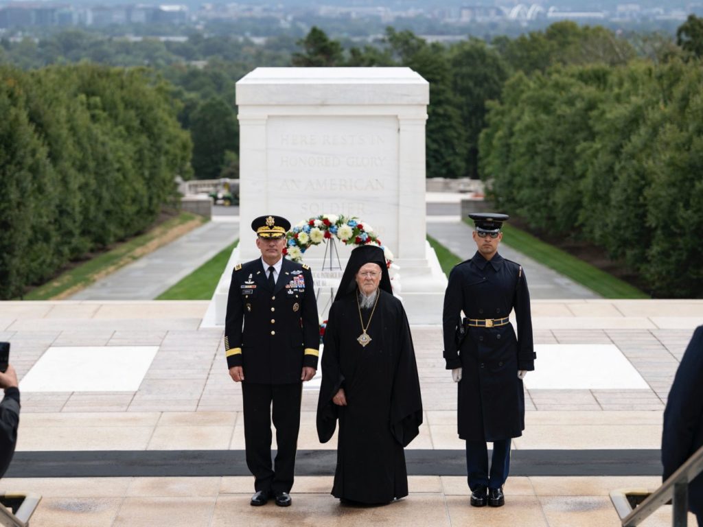 At Tomb of the Unknown Soldier, Ecumenical Patriarch Bartholomew lays wreath
