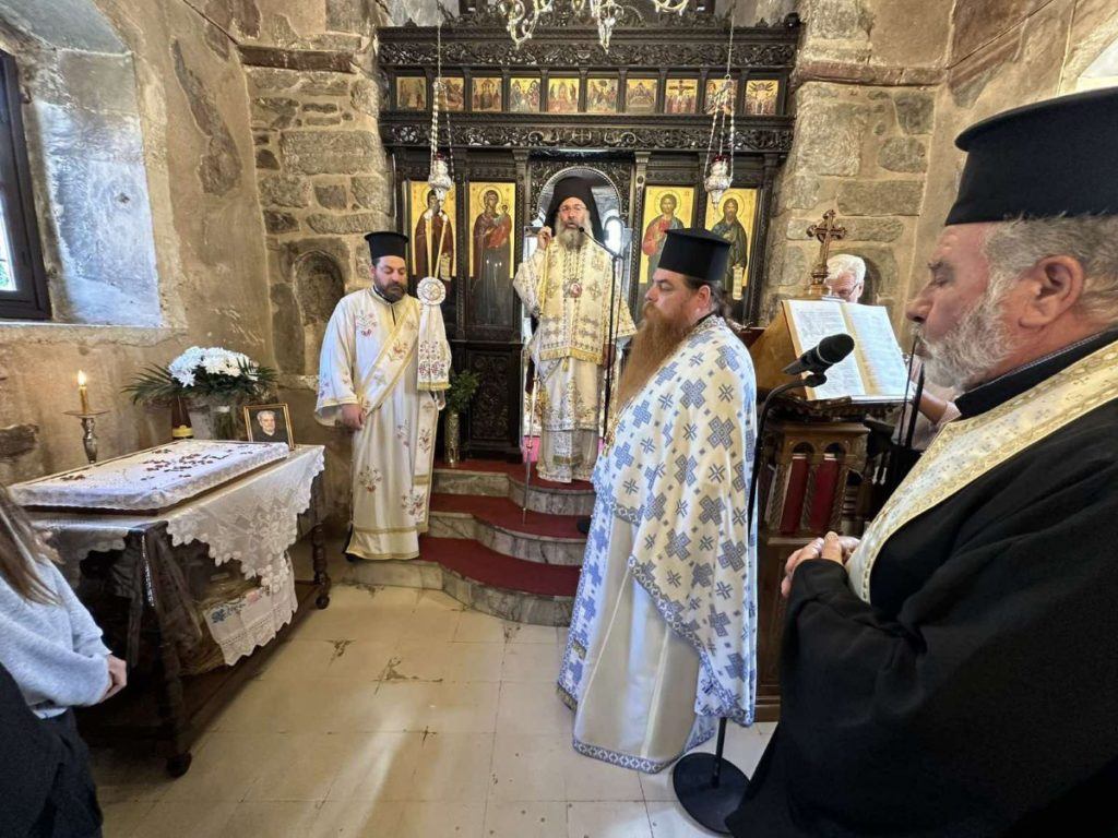 Αρχιερατική Θεία Λειτουργία στα Μυριοκέφαλα