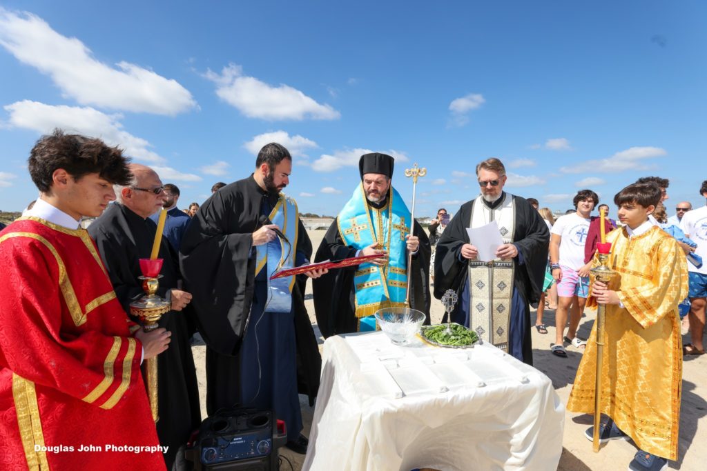 Η παράδοση της κατάδυσης του Σταυρού στον Ατλαντικό στη Μητρόπολη Νέας Ιερσέης