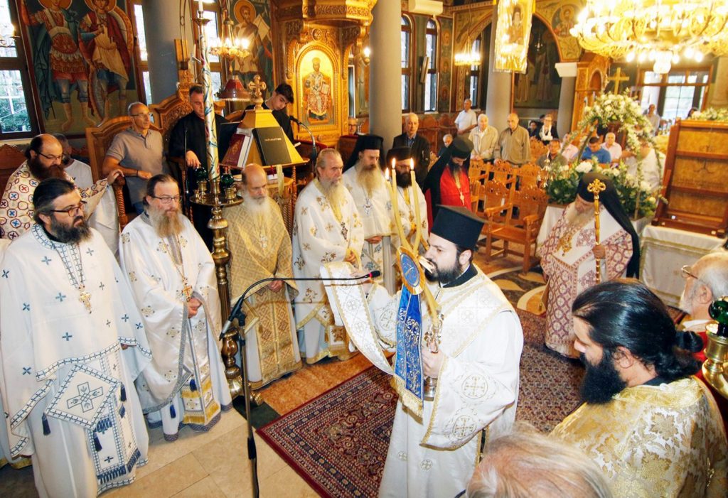 Η άφθαρτος δεξιά χείρα του Αγίου Νεκταρίου στην πανήγυρη της Παντανάσσης στην Έδεσσα