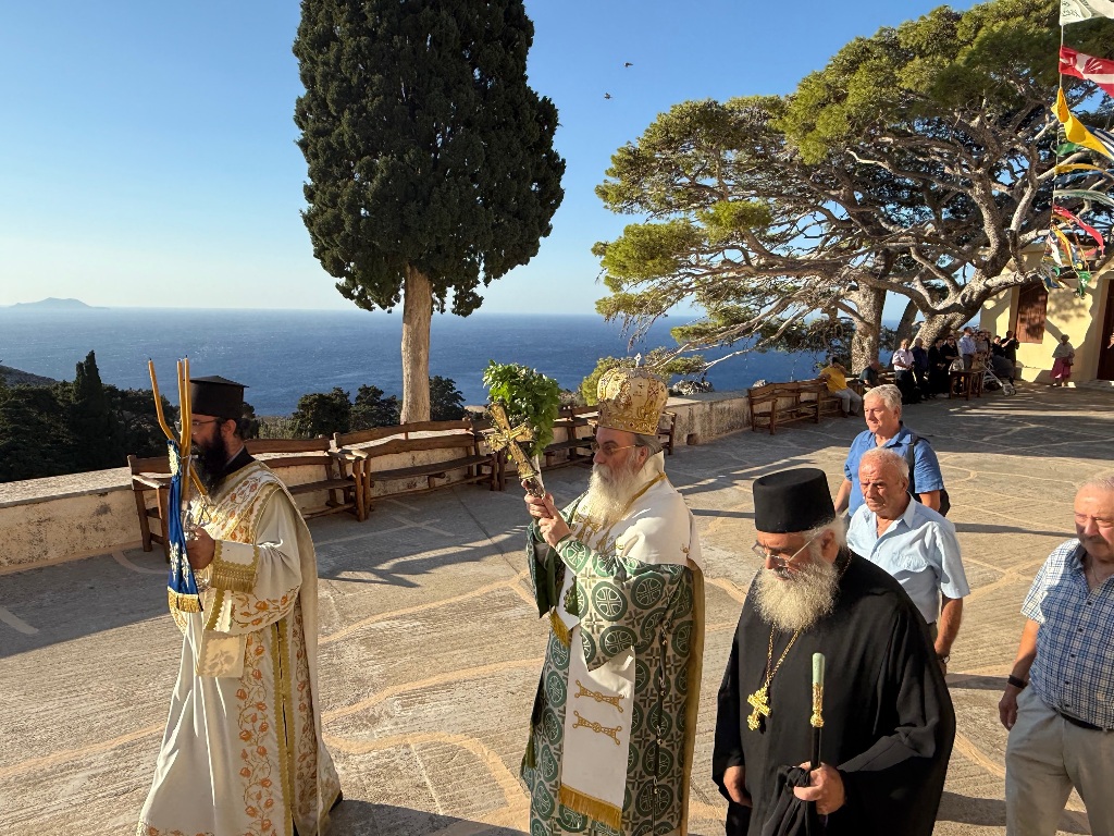 Κισάμου Αμφιλόχιος: Τα κυριότερα μηνύματα του Σταυρού, η αλήθεια και η αγάπη