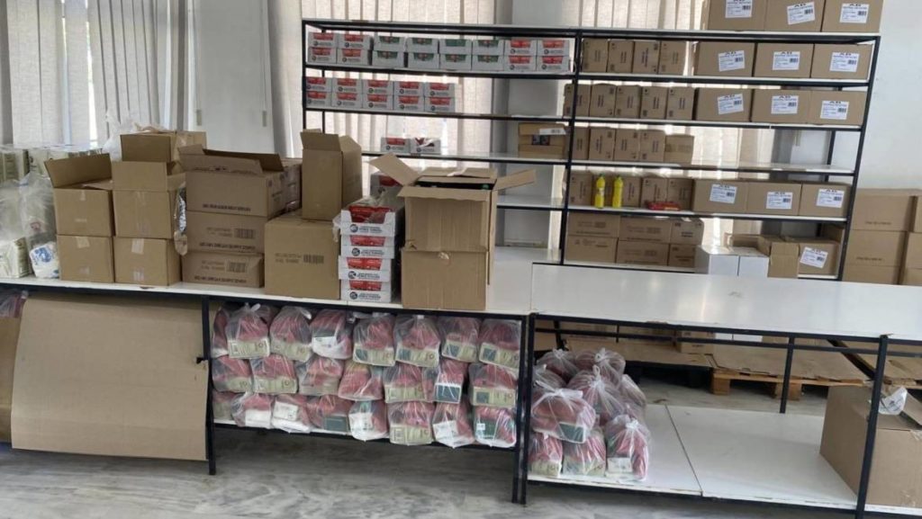 Παράδοση τροφίμων από το Γενικό Φιλόπτωχο Ταμείο της Ιεράς Μητροπόλεως Καστορίας