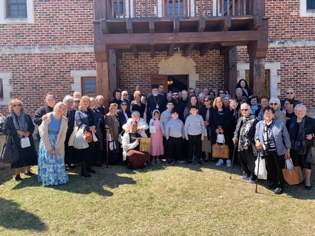 Προσκυνητές από το Blacktown του Σύδνεϋ στην Ιερά Μονή Αγίου Γεωργίου Yellow Rock