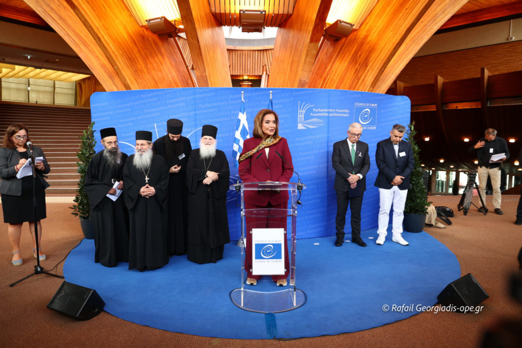 Η Ντ. Μπακογιάννη για την έκθεση «Άγιον Όρος – Πέρα από το ορατό»: Ήταν μια ιδιαίτερη ημέρα σήμερα για την Ορθοδοξία (ΒΙΝΤΕΟ)