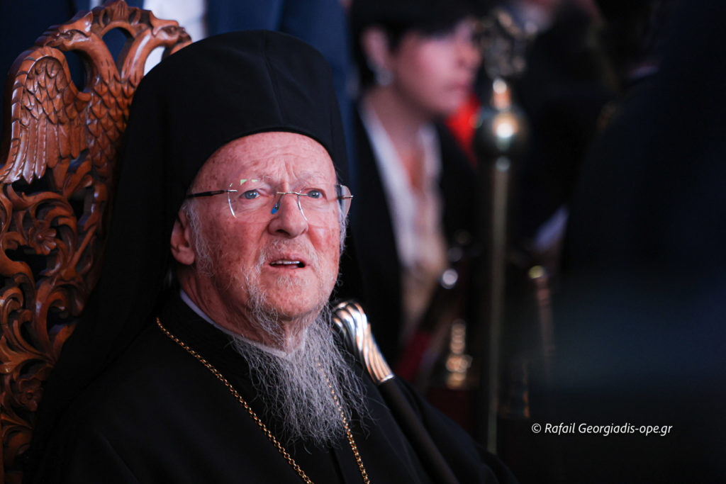 Οικουμενικός Πατριάρχης: Οι φωτογραφίες του Γιάννη Γιαννάτου είναι τα παράθυρα του Αγίου Όρους προς τον κόσμο (ΒΙΝΤΕΟ)