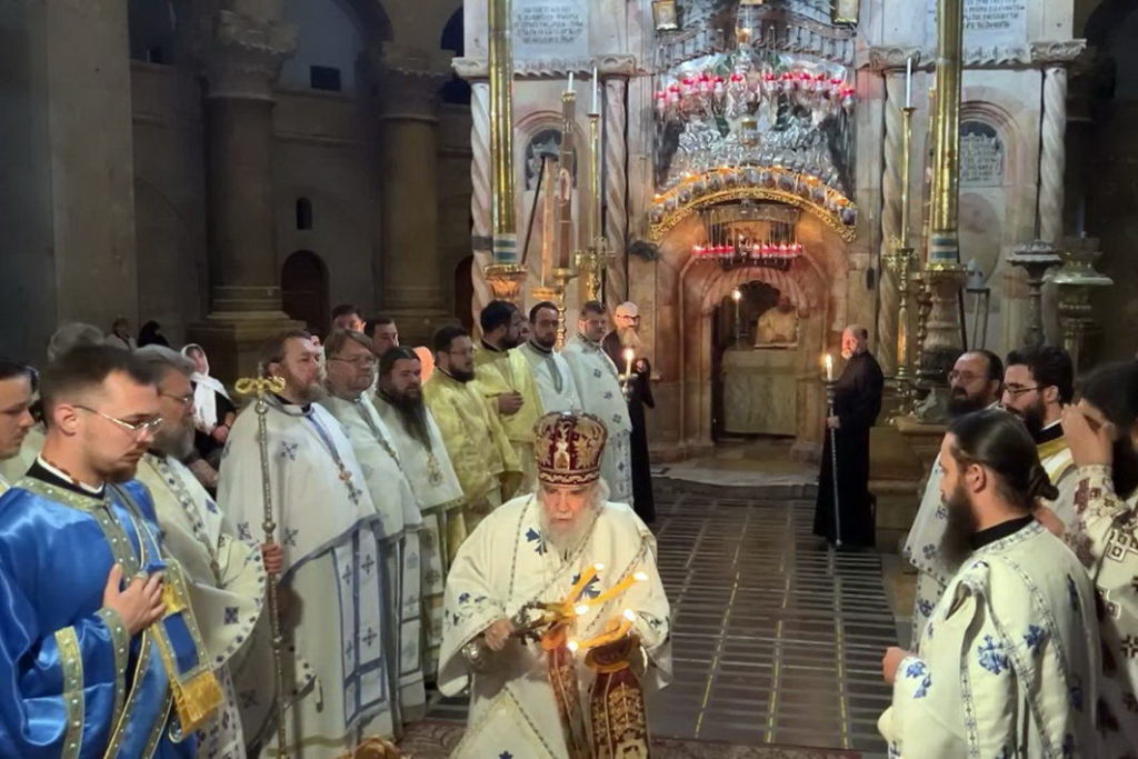 Заместитель начальника РДМ принял участие в Божественной литургии на Гробе Господнем