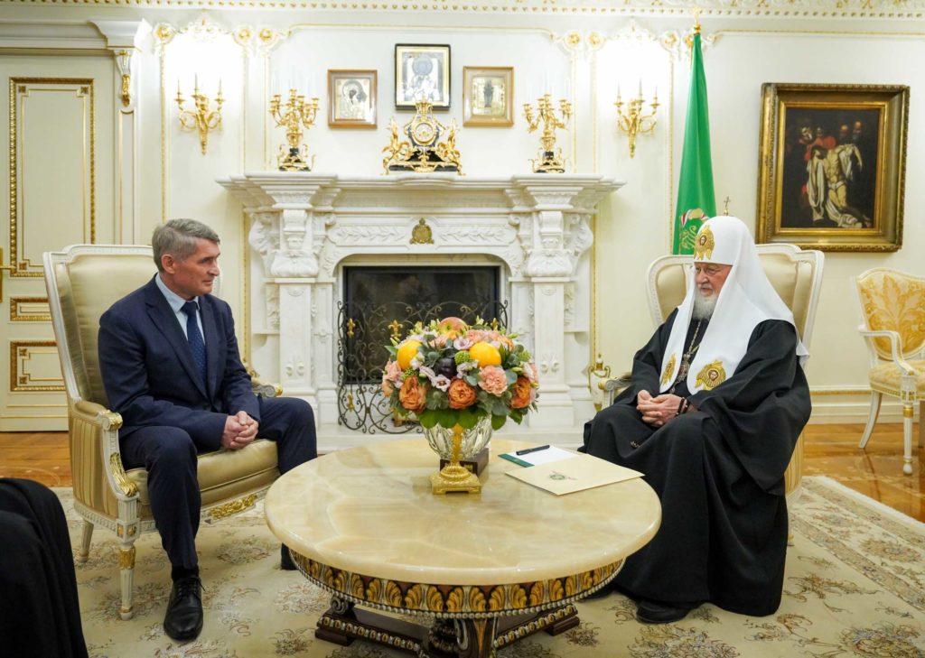 Состоялась встреча Святейшего Патриарха Кирилла с главой Чувашской Республики О.А. Николаевым и митрополитом Чебоксарским Савватием