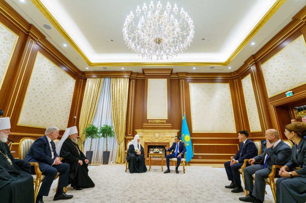 Состоялась беседа Святейшего Патриарха Кирилла с председателем Сената Парламента Республики Казахстан М.С. Ашимбаевым