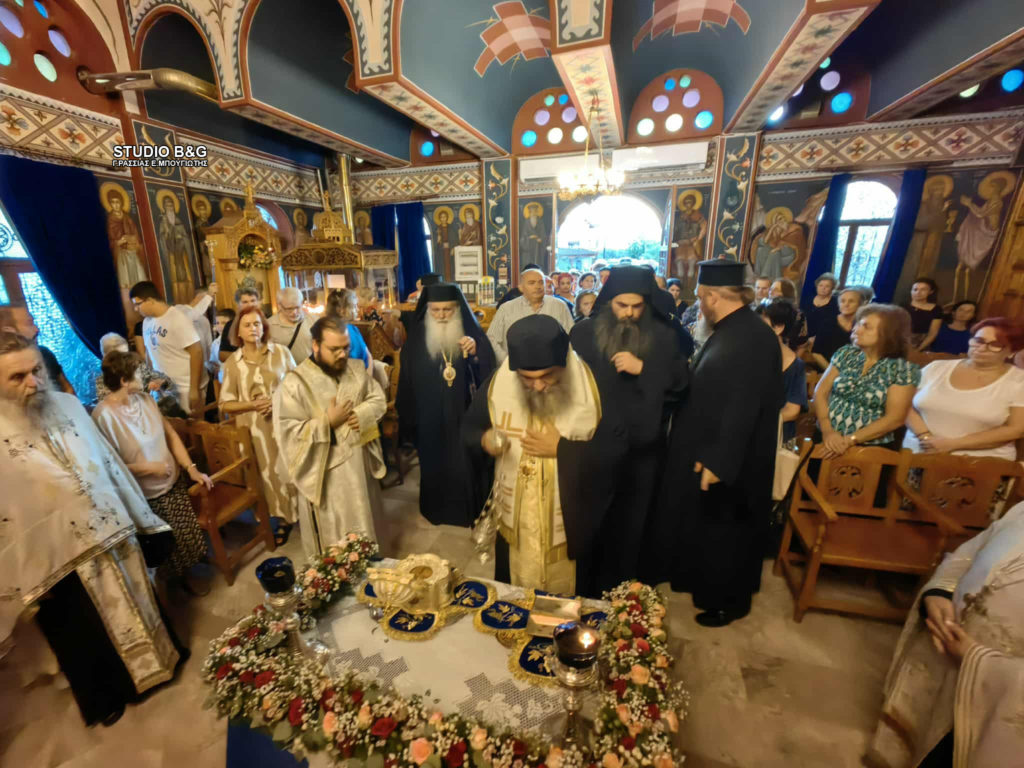 Ναύπλιο: Υποδοχή της Τίμιας Κάρας του Αγίου Ιωάννου του Ερημίτου από την Κρήτη στον Άγιο Νεκτάριο