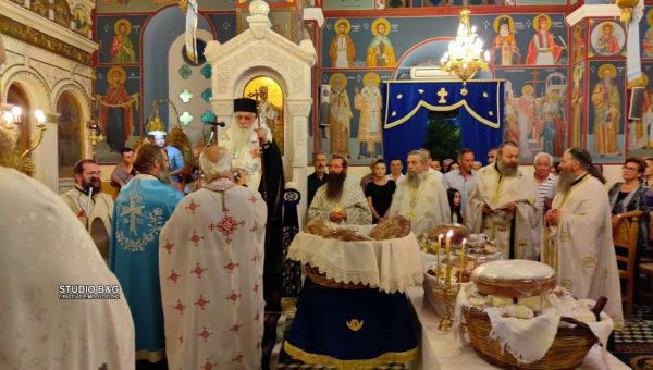 Αρχιερατικός εσπερινός στον Ι.Ν. Γενεσίου της Θεοτόκου στο Παναρίτη Αργολίδος