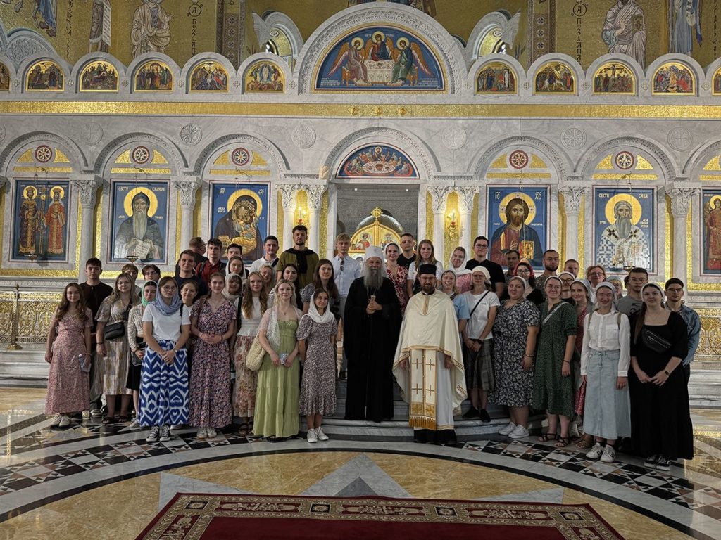 Σερβίας Πορφύριος προς μαθητές: Να έχετε αρετή και καλοσύνη