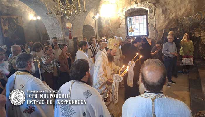 Η Κυριακή προ της Υψώσεως και η εορτή του Γενεσίου της Θεοτόκου στην Ιερά Μητρόπολη Πέτρας