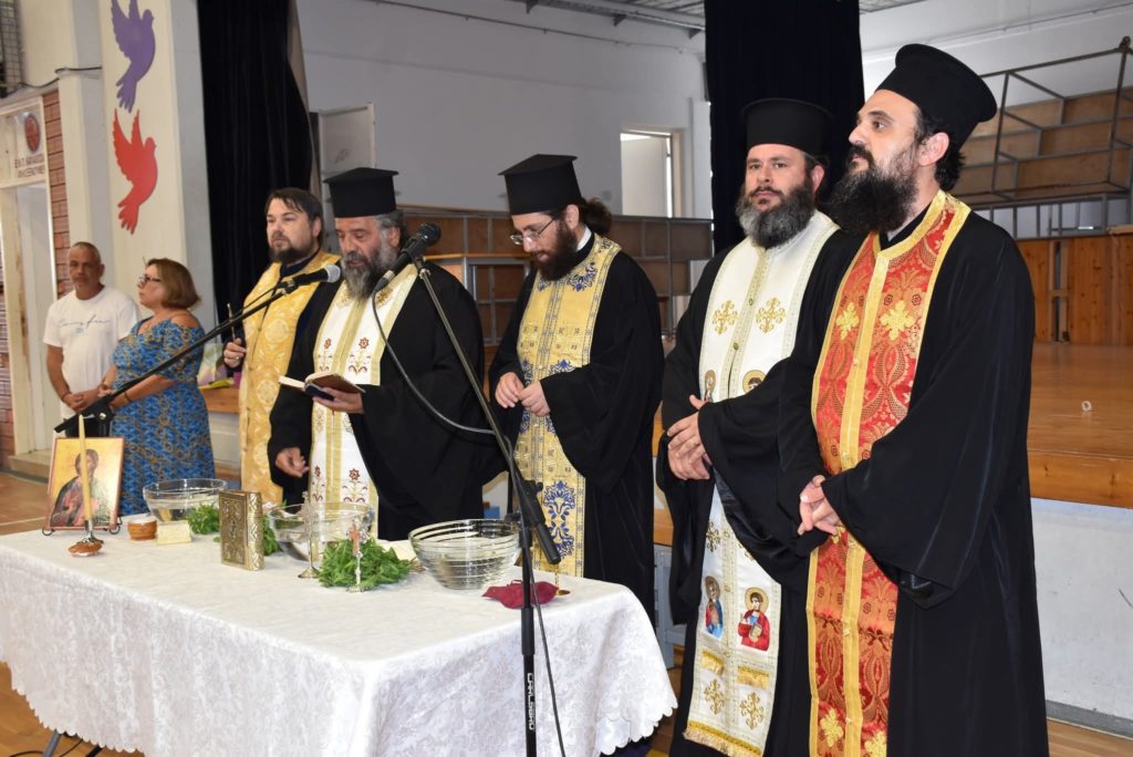 Με αγιασμό ξεκίνησε η νέα σχολική χρονιά στο Γυμνάσιο Παραλιμνίου